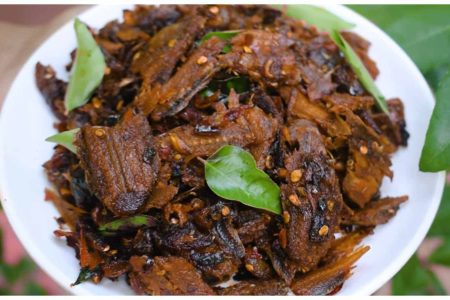 ഉച്ചക്ക് ഊണിന് ഉണക്ക മാന്തൾ തോരൻ തയ്യാറാക്കാം