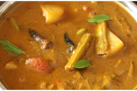 വറുത്തരച്ച സാമ്പാർ സ്വാദോടെ തയ്യാറാക്കാം