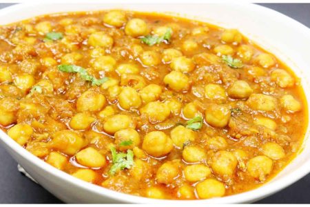 രുചികരമായ വെള്ള കടലക്കറി തയ്യാറാക്കാം